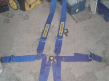 Vendo 2 arneses de 6 puntos caducados impecables