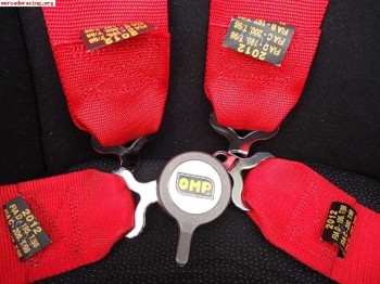 Vendo 2 juegos de arneses omp 4 puntos con homologacion.