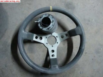 Volante desplazado y piña para seat 