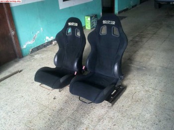 Se venden semi baquets sparco torino i