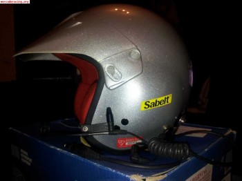 Casco sabelt con interfonos peltor y clips hans