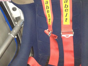 Vendo backets momo y arnes sabelt