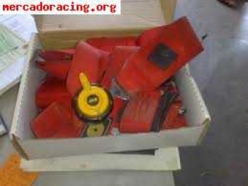 Pareja de arneses omp caducados