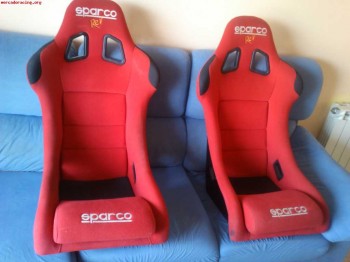 Vendo 2 bakets fibra, sparco rev plus 115€ cada uno