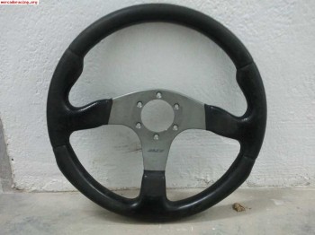 Volante momo --20 €--