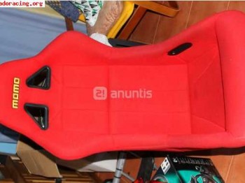 Baquét momo rojo, y arneses sparco rojos