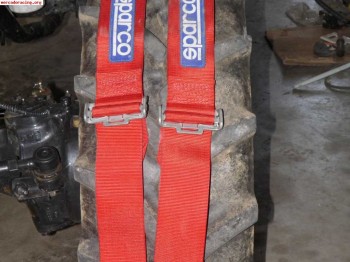 Se vende arneses 4 puntos sparco
