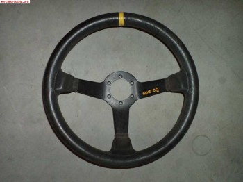 Volante desplazado sparco