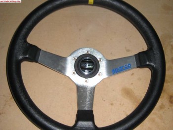 Volante desplazado sparco en piel 65€