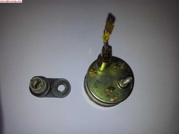 * reloj indicador temperatura agua.