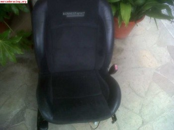 Interior de clio sport