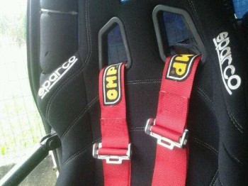 Se vende baket sparco y omp caducados