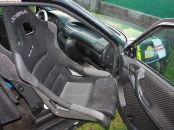 Se vende baquet y arneses