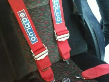 Arnes sparco de 6 puntos caducado 50e