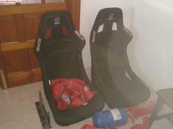 Vendo bakets sparco negros comprados en marzo de 2012