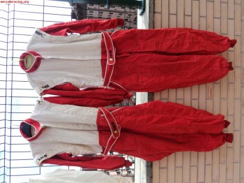 2 fundas   1 ropa interior   1 botas