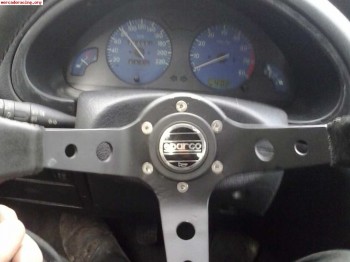 Vendo volante sparco y piña para saxo 60 euros