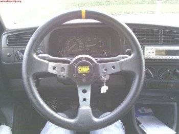 Se vende volante desplazado con bocina omp