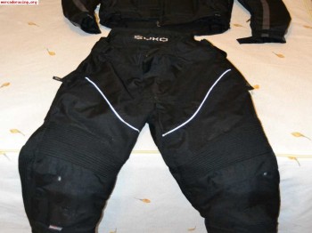 Cambio equipacion completa de moto por otra para coche