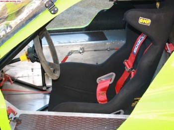 Backet de fibra con orejeras omp homologado