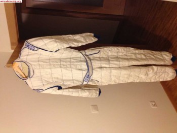 Buzo sparco talla 58 200€