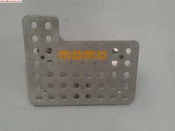 Reposapiés de copiloto momo con soportes