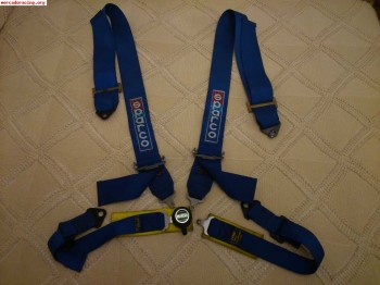 Vendo arnes sparco caducado