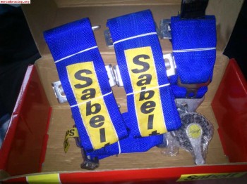 Arneses azules sabelt