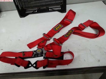 Vendo arnes casi caducado 4 puntos rojo.