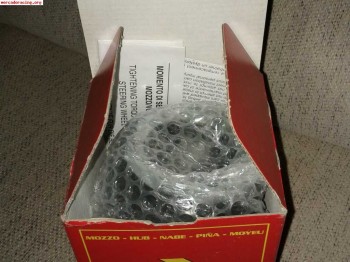 Piña momo nueva!! para renault