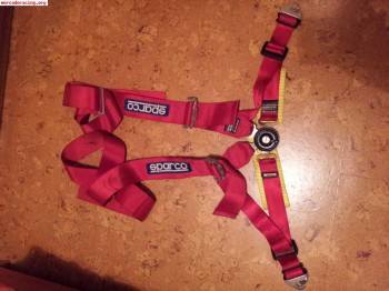 Arnes sparco 4 puntos caducado 50€ perfecto estado