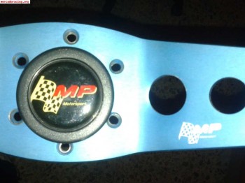 Vendo volante mp motorsport nuevo.