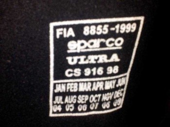 Vendo baquet sparco de fibra homologado hasta finales 2014 y