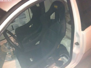 Vendo baquet y arneses 6p caducados