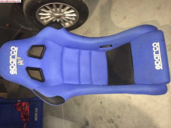 Bakets con un año de vigencia,y arneses caducados