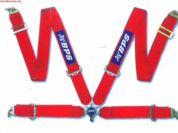 Se venden arnes de 4 puntos  bps racing 100 euros los 2 