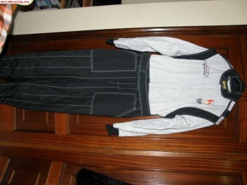 Vendo mono de competicion