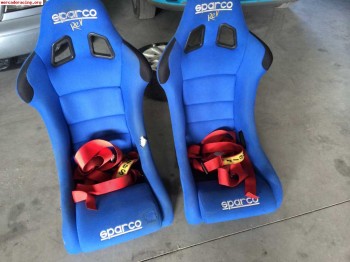 Bakets con un año de vigencia,y unos arneses caducados