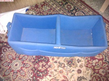 Se vende cajon portacascos sparco