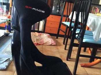 Se venden dos backets con orejeras impecables muy nuevos