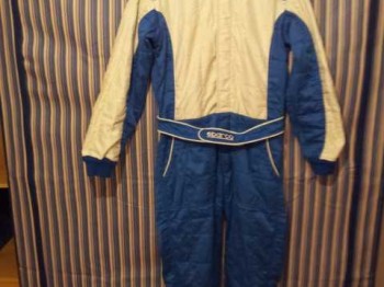 Equipamiento piloto sparco