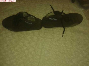 Trage ropa interior zapatillas se vende