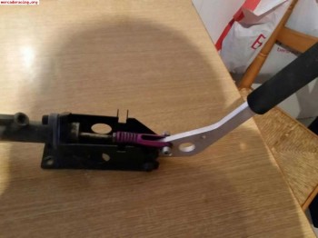 Freno de mano hidráulico de dos posiciones con bomba 0,7