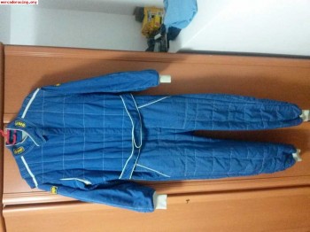 Vendo mono inifugo omp talla 56 azul