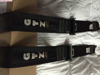 Vendo pareja de arneses gtz de 4 puntos