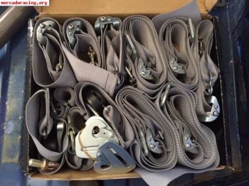 Arneses 6 puntos caducados este año muy buen estado