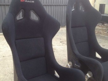 Se vende pareja de baquet gp race fuera de homologacion