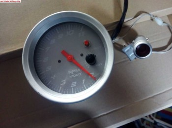 Reloj cuenta revoluciones con shift lihgt