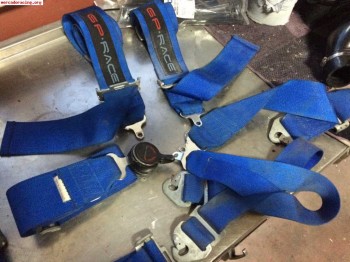 Vendo arneses gp race caducados