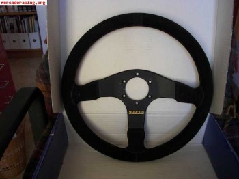 Volante sparco r 375. piel vuelta
